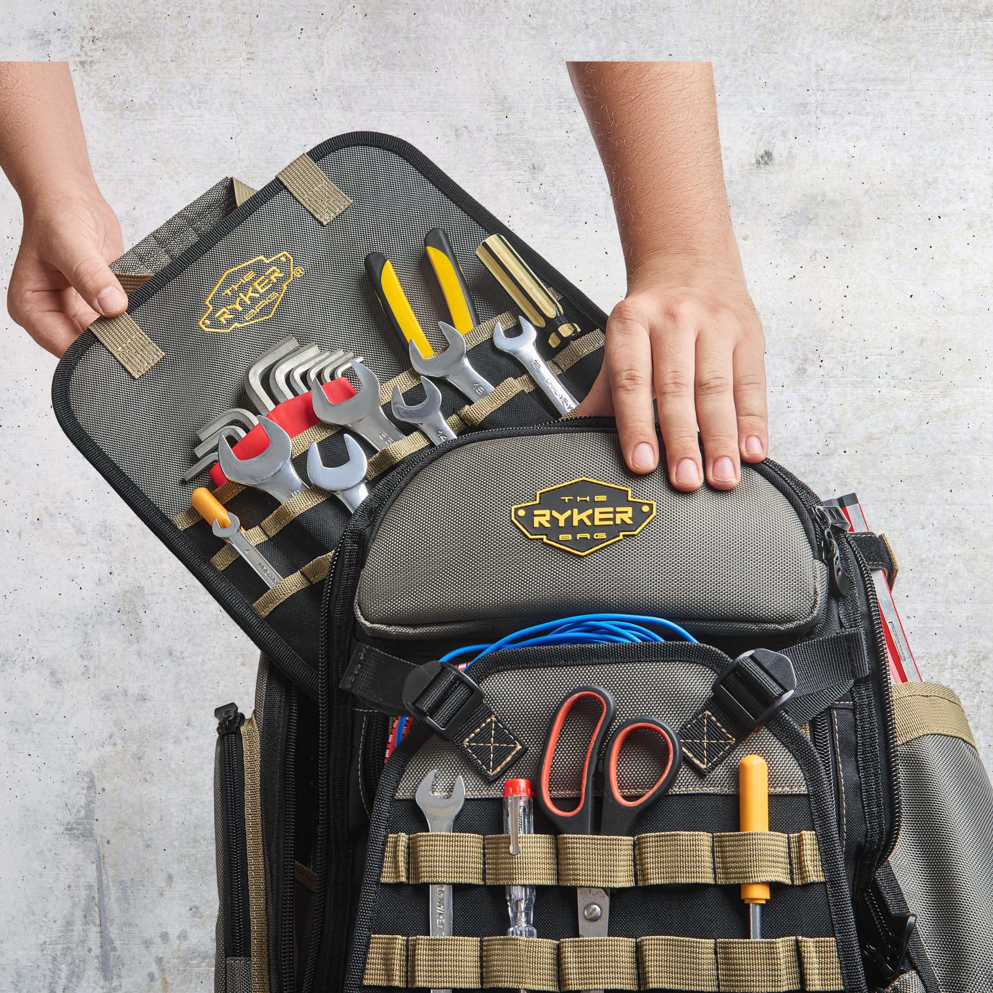 Ryker Bag ProStand 26-Pocket Foldable Tool Organizer – Heavy-Duty, Portable Stand for Professionals